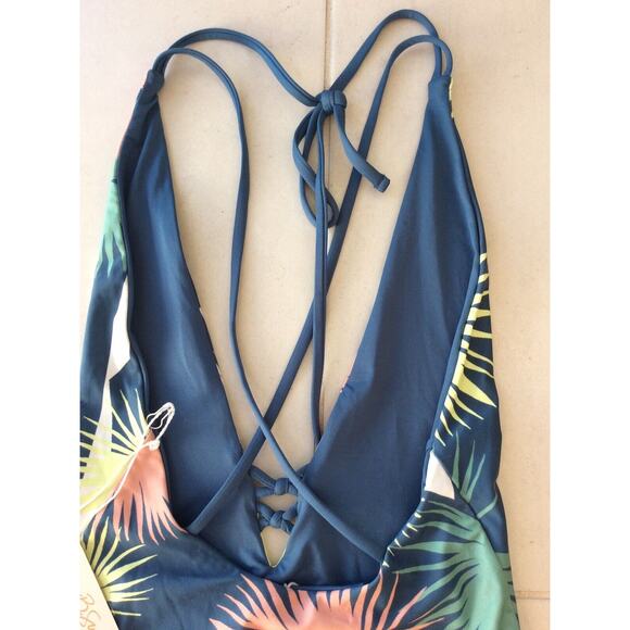 B. Swim One Piece Swimsuit Lush Coastal Floral Palm Cheeky Swimwear - Picture 5 of 8
